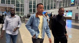 ABD'ye girişi reddedilen Somalili hakem Artan, İstanbul'dan ülkesine döndü