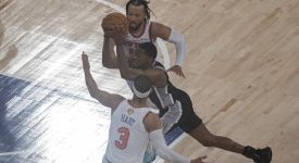 NBA final serisinde Spurs, Knicks'i 115-111 yenerek durumu 2-1'e getirdi
