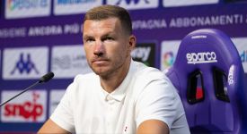 Edin Dzeko, Bosna Hersek'teki çocuklara bir mektup yazdı